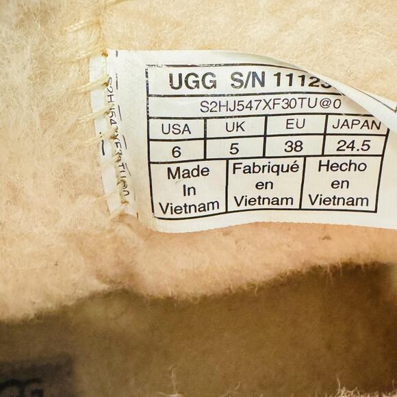 UGG Boots Womens 7 Yellow Beige Classic Clear Mini Ankle Shearling Waterproof - Picture 11 of 12